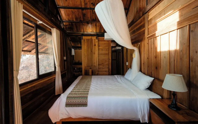 Khuoi Han Ecolodge Cao Bang