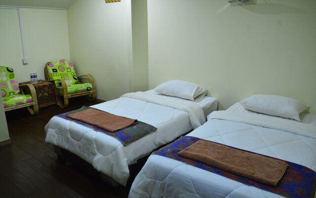 Sukau Greenview Bed & Breakfast