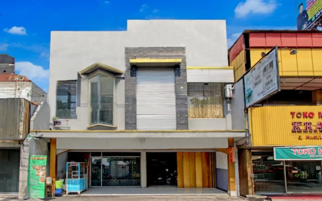 OYO 2669 Crown Residence