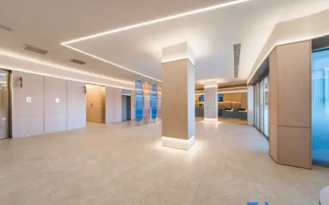 HanTing Hotel (Ordos Otog Banner Qipanjing)
