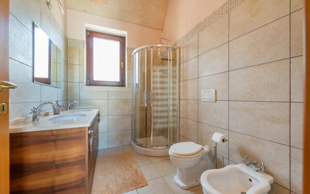 Masseria Le Giare In Carpignano Salentino