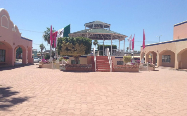 Los Jitos Hotel & Suites