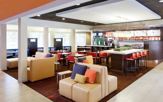 Courtyard by Marriott Sacramento Airport Natomas