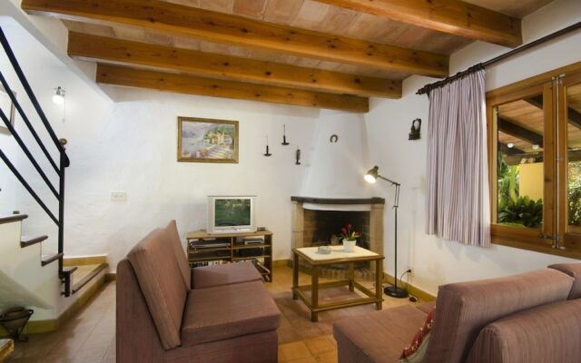 Villa - 2 Bedrooms with Pool - 103208