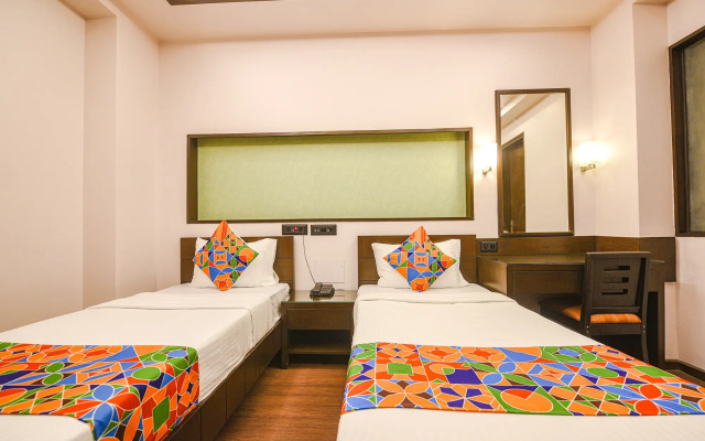 FabHotel Aashraye