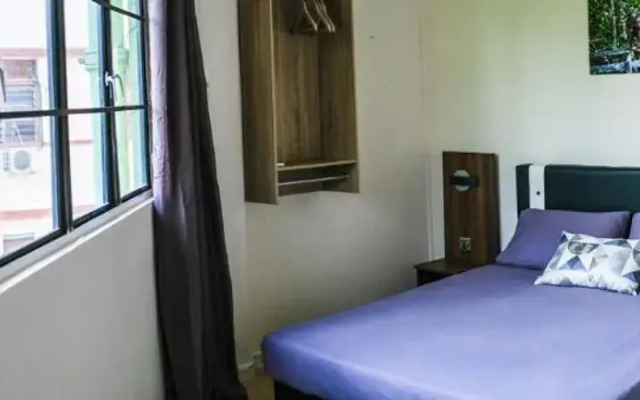 Step In Lodge - Hostel