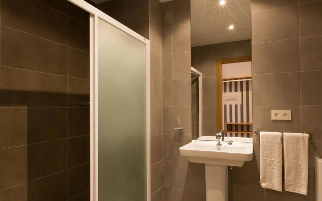 Iraipe Pamplona Hostal