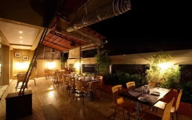 Curzon Suites