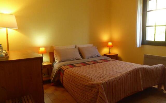 Les Pucines T2 bas de villa