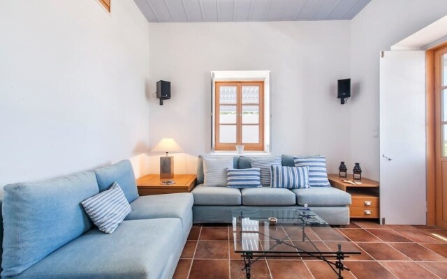Gorgeous 6bdr SeaFront Villa