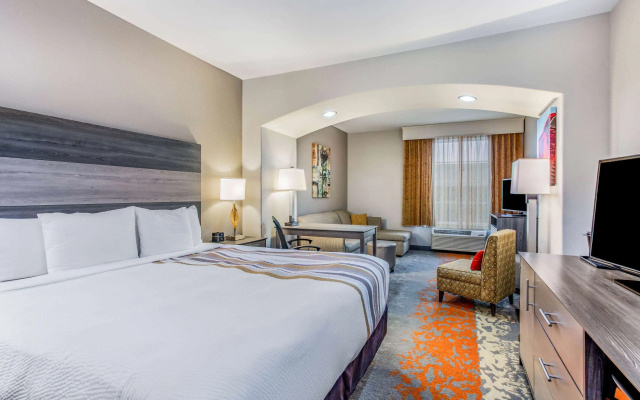 La Quinta Inn & Suites by Wyndham Andrews