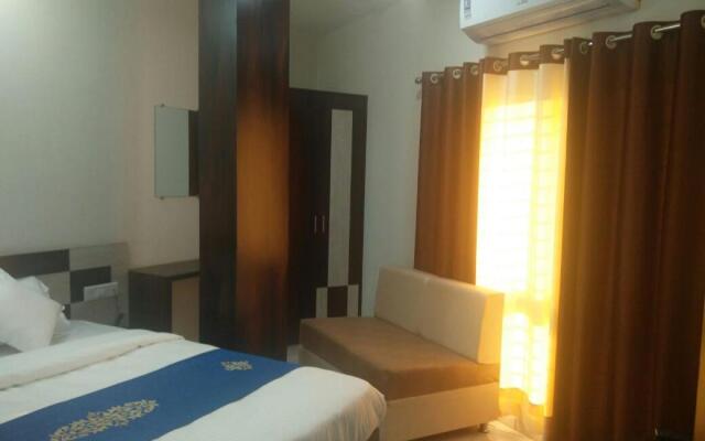 Vinayak Palace Hoshangabad