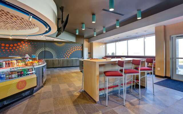 Tru By Hilton Monroe