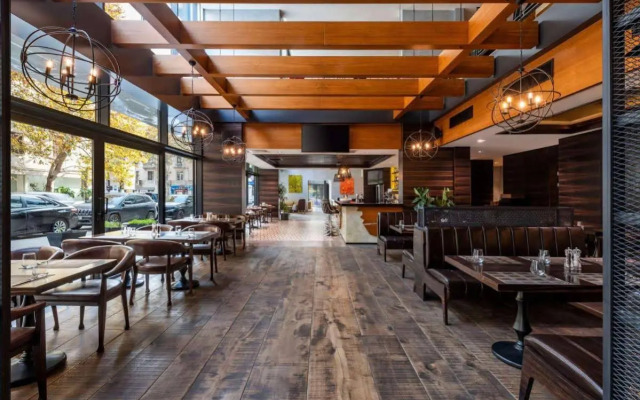 Ramada Encore by Wyndham Tbilisi