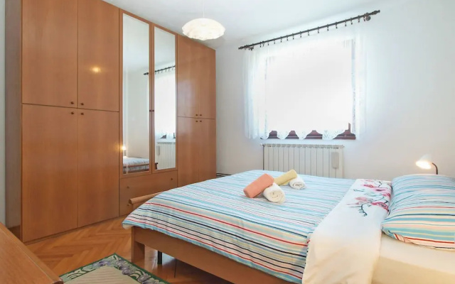 Apartment 1079