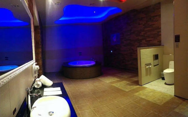 Wei Feng Motel