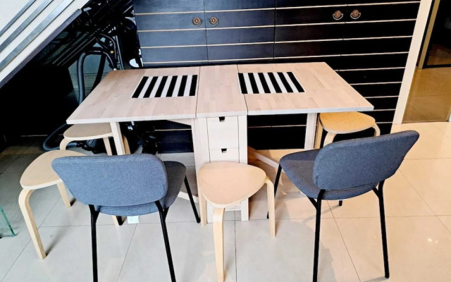 7B - 5 Bedroom Downtown Penthouse With Shared Pool