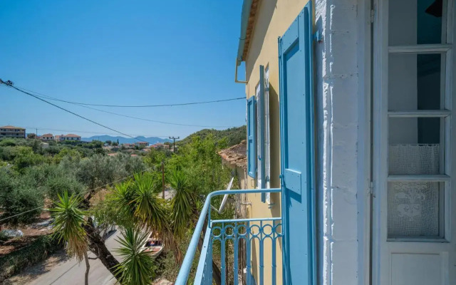 Architects House (100 meters from Assos beach)