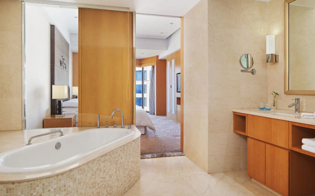 Sheraton Yantai Golden Beach Resort