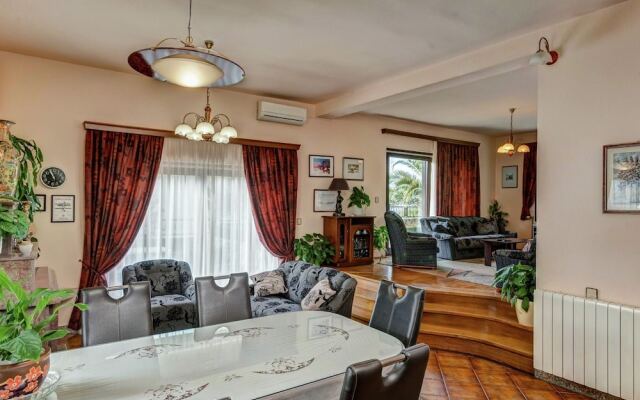 Spacious Holiday Home in Podstrana With Terrace