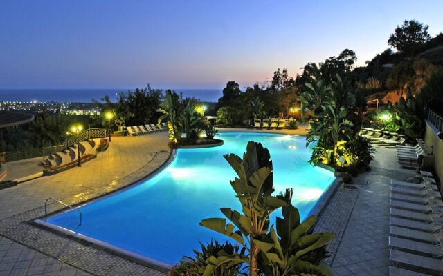Hera Club Resort
