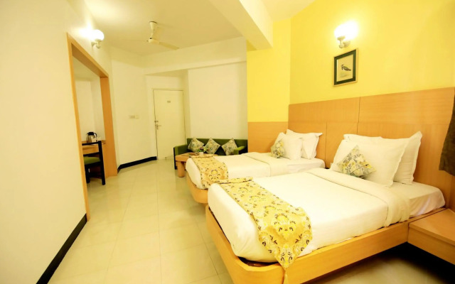 Hotel Ashish Palace