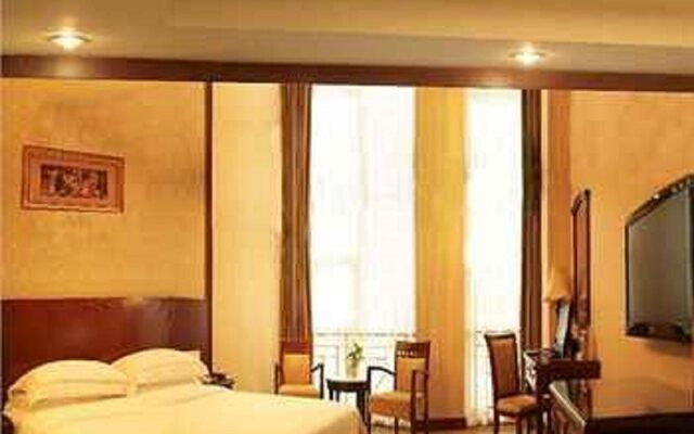 Vienna International Hotel (Shenzhen Shuanglong Subway Station)