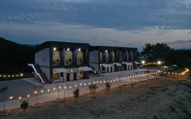 Yeosu Beach Castle Pension