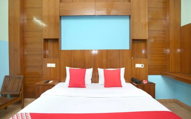 OYO 5906 Hotel Skyfox