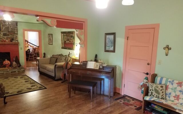 Ozark Country Inn Bed & Breakfast