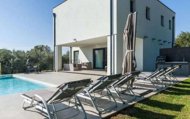 Villa Aurora III