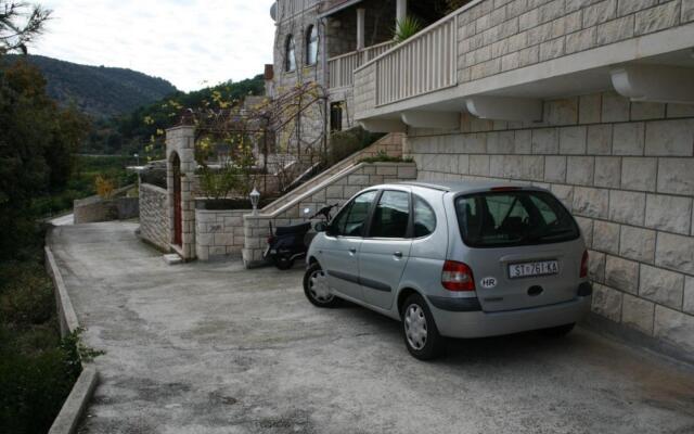 Pavao - With Parking - A1