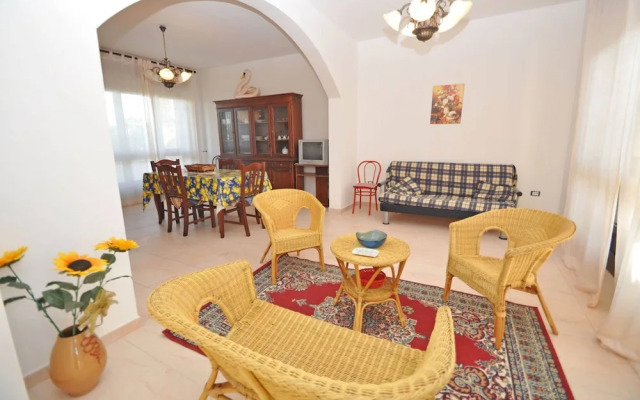 Villa Magnolia 1 Sleeps 8 Close to the sea