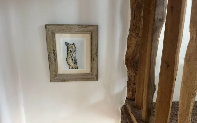 The Snug - From 130 Per Night