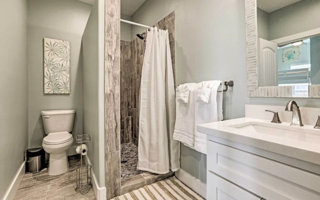Villa Azul Galveston Home: Modern & Beachfront!