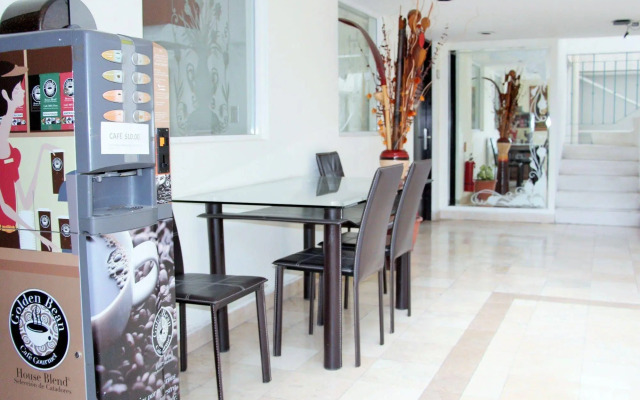 Residence L'heritage Hipólito Taine by Bluebay