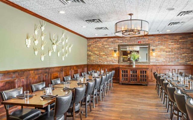 DoubleTree by Hilton Roseville Minneapolis