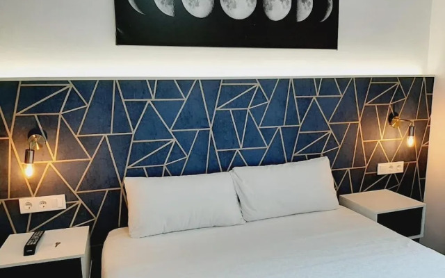 Hostal Laia by gaiarooms