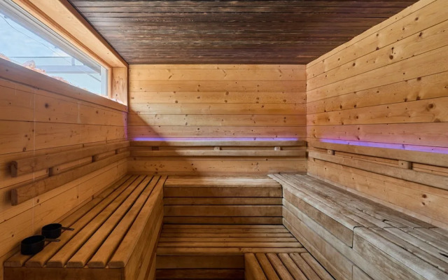 Villa in Radvanice With hot tub