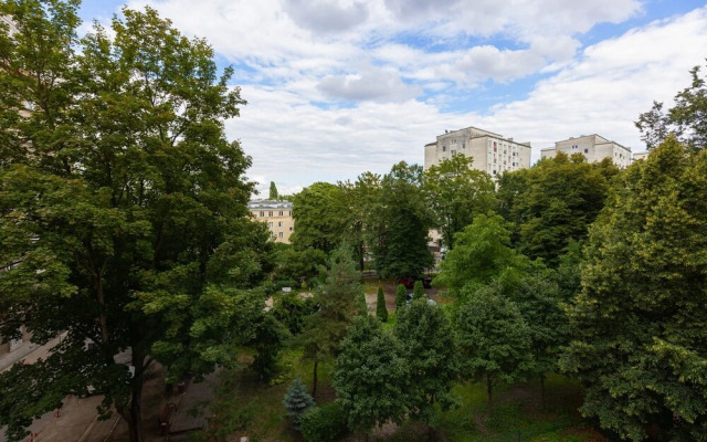 Art Deco Apartment Warsaw by Renters