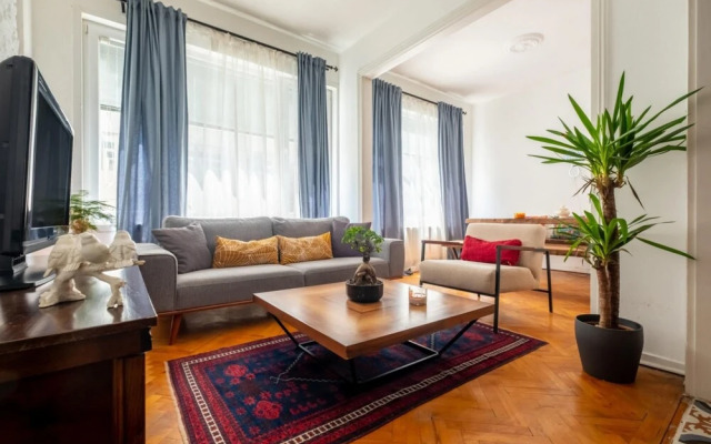 Charming Flat With Central Location in Kadikoy