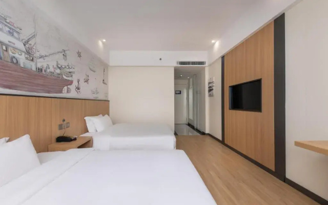 Starway Hotel at Pudong