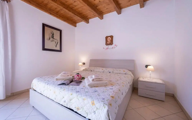 Casa Rondinelle in Castelveccana Old Town