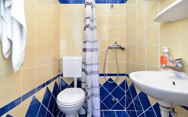 Apartment 1363