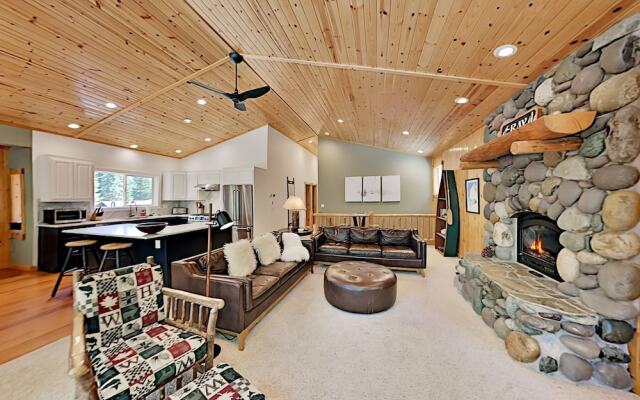 14394 Tyrol Rd Condo