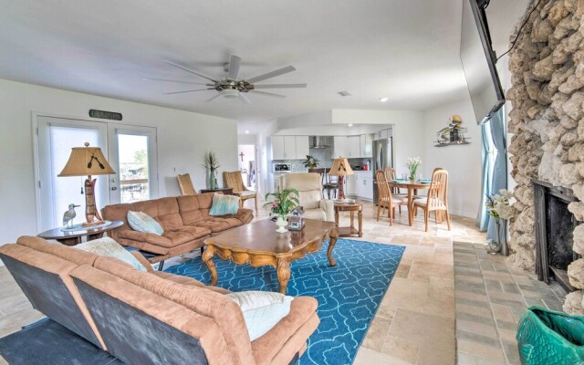 Newly Remodeled Gem on Homosassa River Canal!