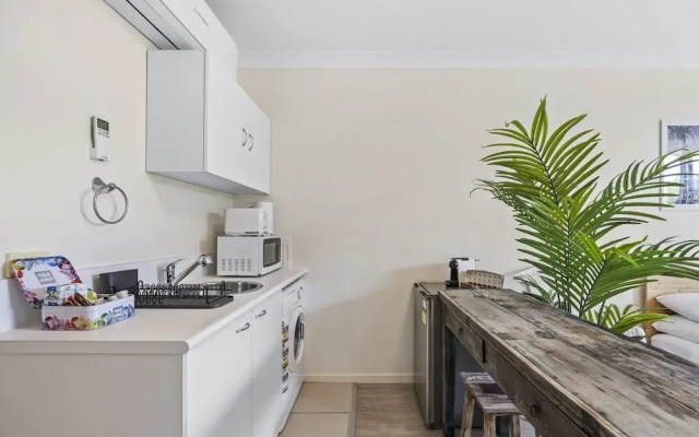 Comfy Studio Apartment in Marcoola Beach