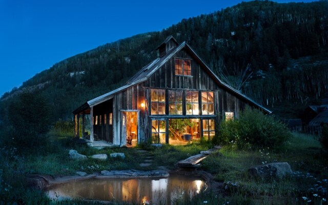 Dunton Hot Springs