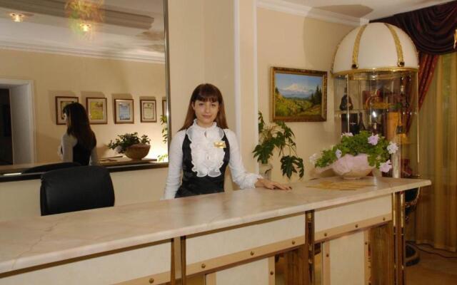 Grand Hotel