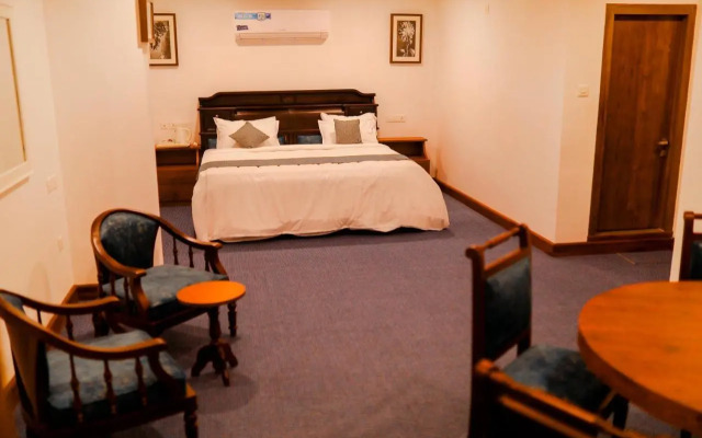 Mps Royal Suites